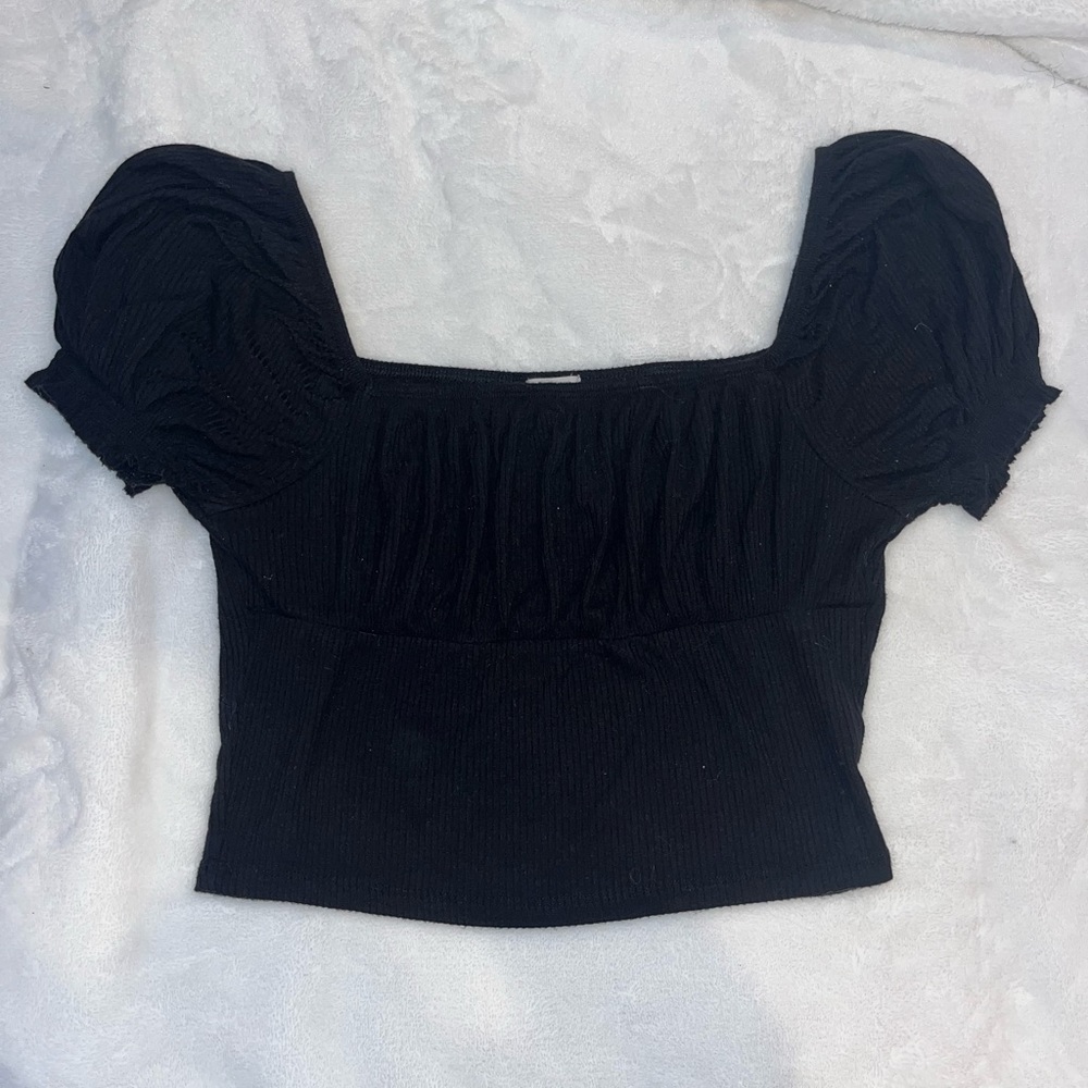 black garage Crop top